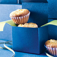 Apple tea cakes in blue boxes